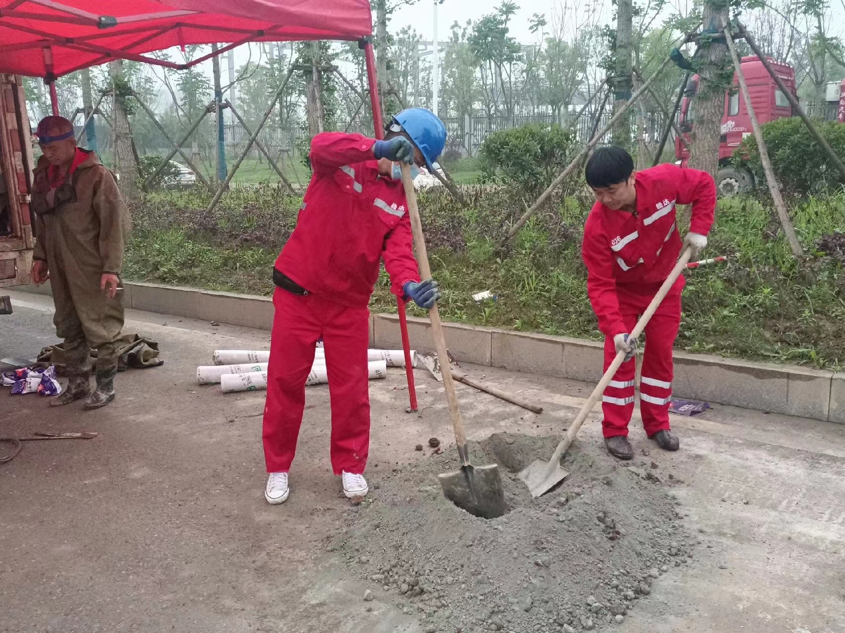珠山管道疏通哪家好】及时进行市政管道清淤